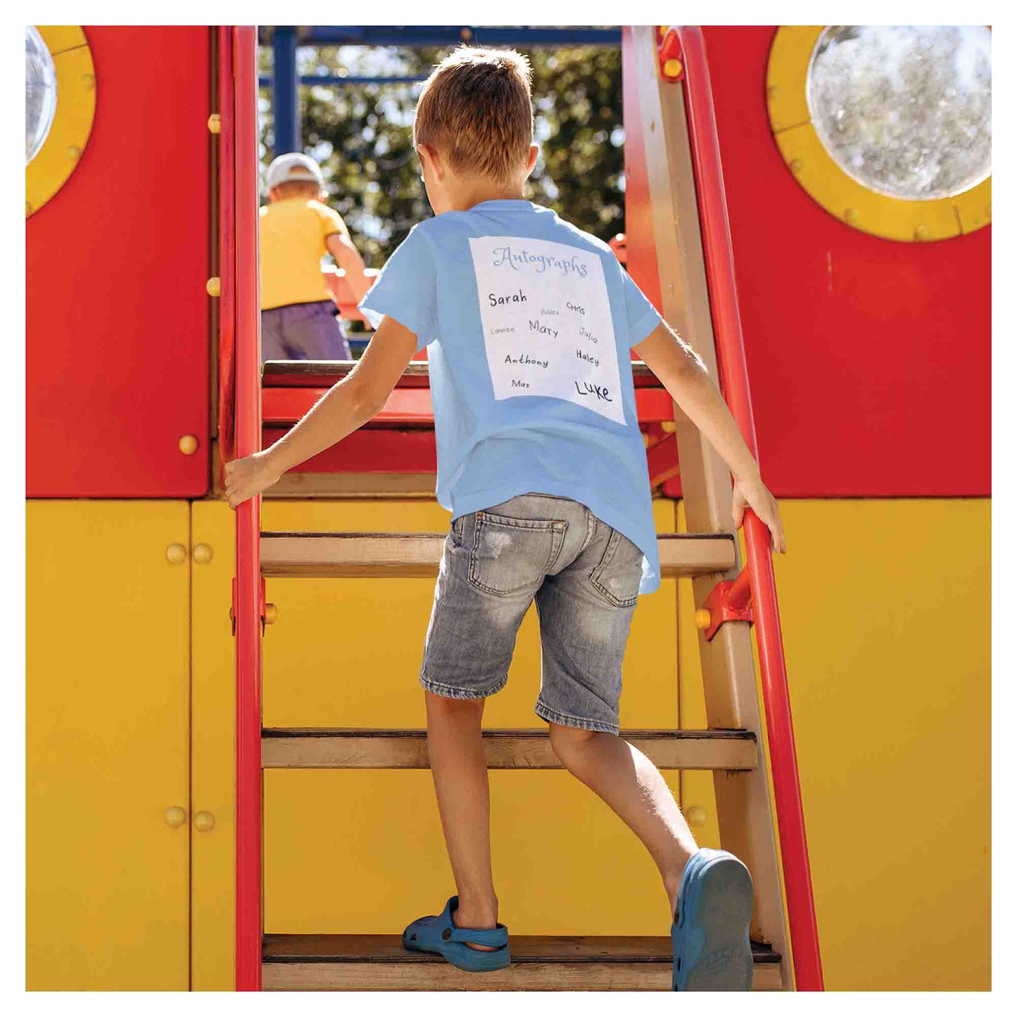 Magic Adventure Autographs Boy's Light Blue T-Shirt - Theme Park Collection